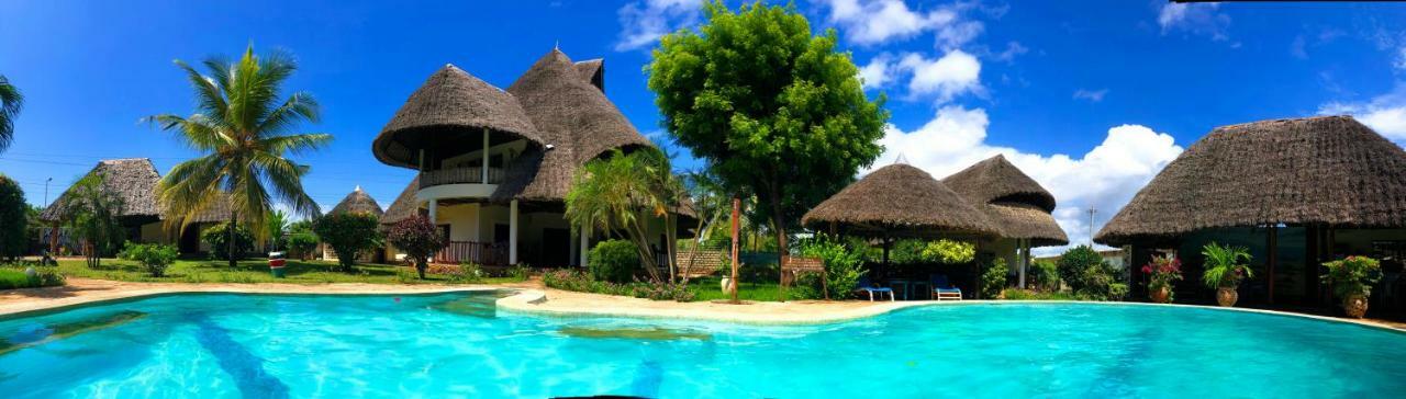 Diani-Paradise-Villas เดียนีบีช ภายนอก รูปภาพ