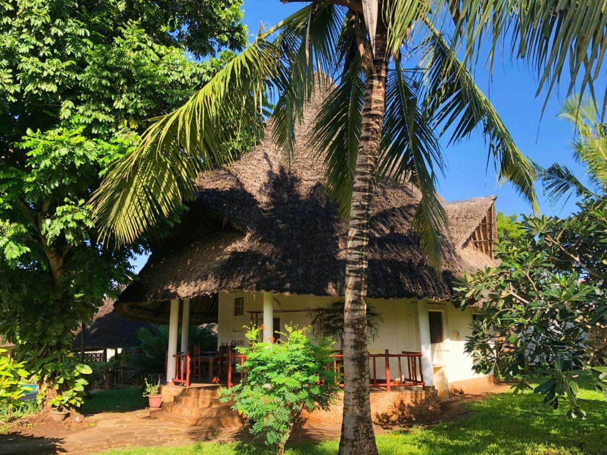 Diani-Paradise-Villas เดียนีบีช ภายนอก รูปภาพ