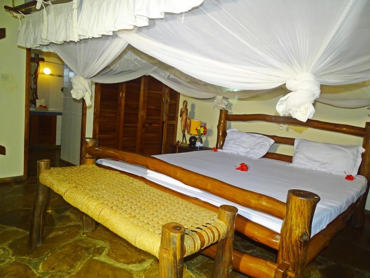 Diani-Paradise-Villas เดียนีบีช ภายนอก รูปภาพ