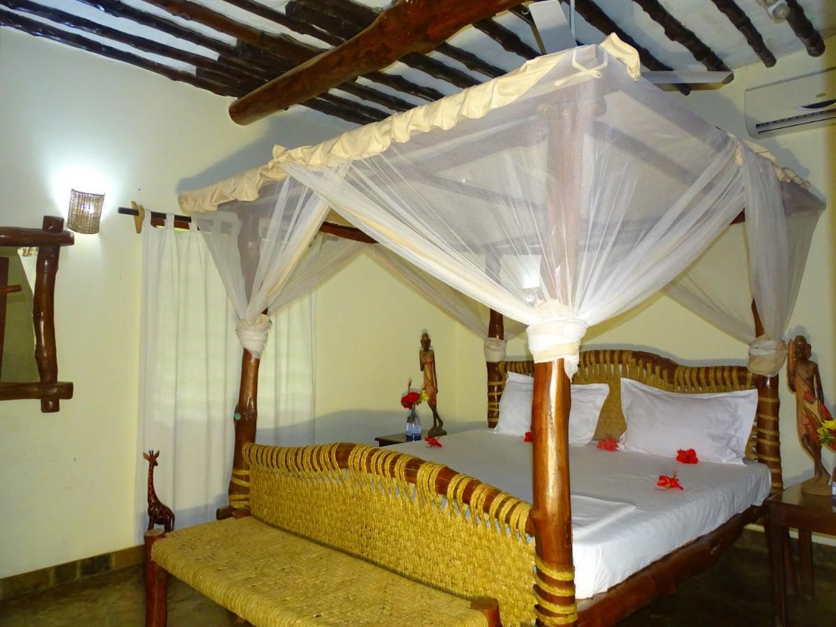 Diani-Paradise-Villas เดียนีบีช ภายนอก รูปภาพ